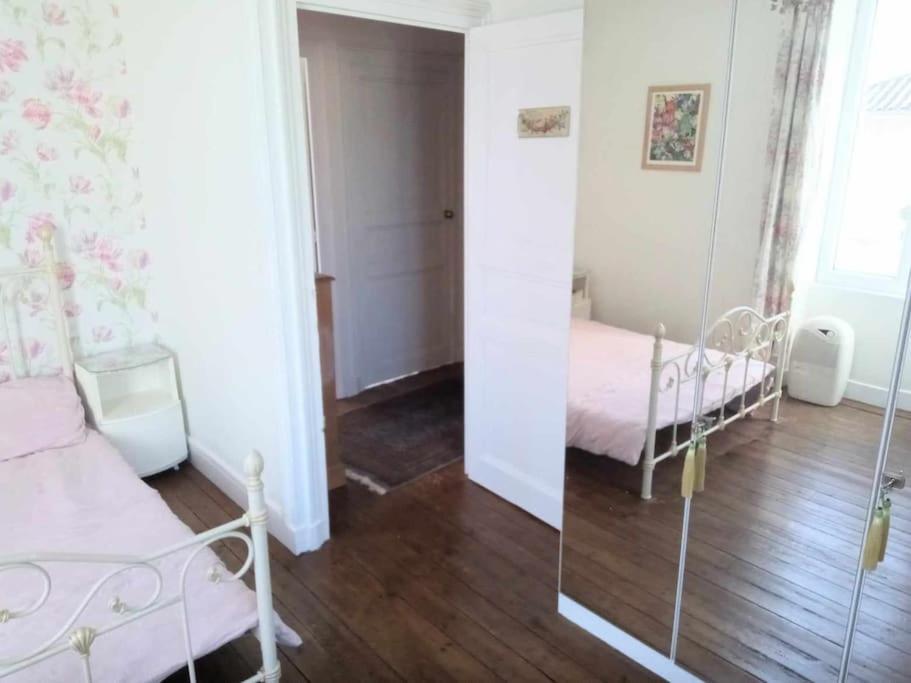 Montemboeuf Centre Town House Free Wifi Villa Luaran gambar
